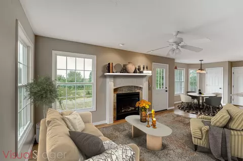 2405 Heather Ridge Dr, Normal, IL 61761 photo 3