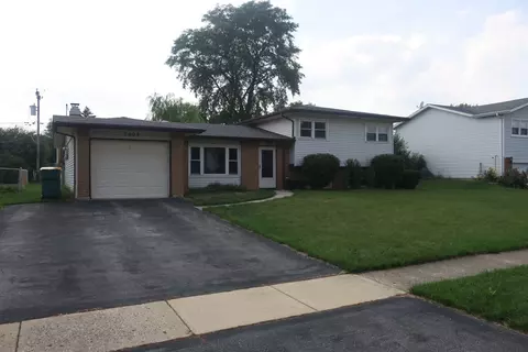 7408 Larchwood Ln, Woodridge, IL 60517