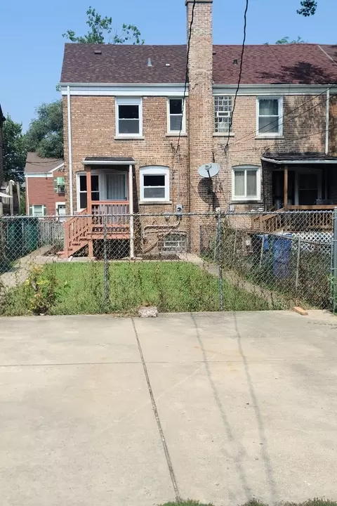 725 E 105th Pl, Chicago, IL 60628 photo 15