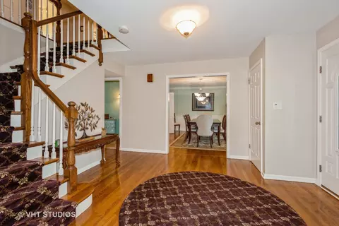 2702 Mill Creek Ln, Rolling Meadows, IL 60008 photo 3