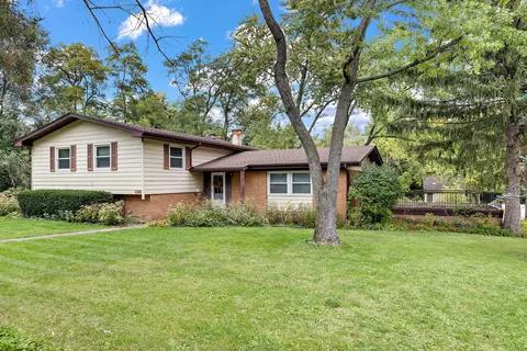 5729 Dunham Rd, Downers Grove, IL 60516