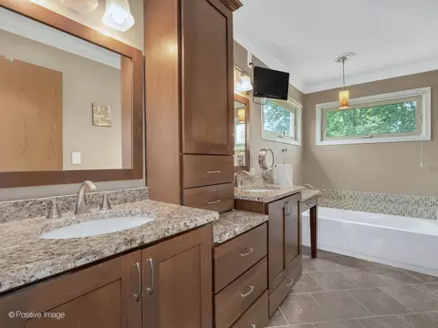 420 Fieldcrest Dr, Algonquin, IL 60102 photo 19