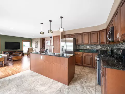 420 Fieldcrest Dr, Algonquin, IL 60102 photo 12