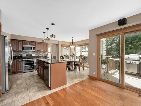 420 Fieldcrest Dr, Algonquin, IL 60102 photo 13