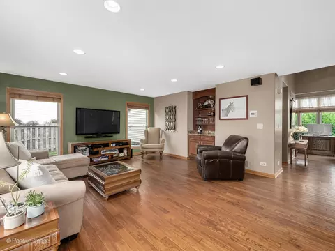 420 Fieldcrest Dr, Algonquin, IL 60102 photo 9