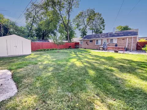 758 E Algonquin Rd, Des Plaines, IL 60016 photo 21