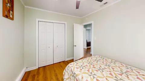 758 E Algonquin Rd, Des Plaines, IL 60016 photo 16