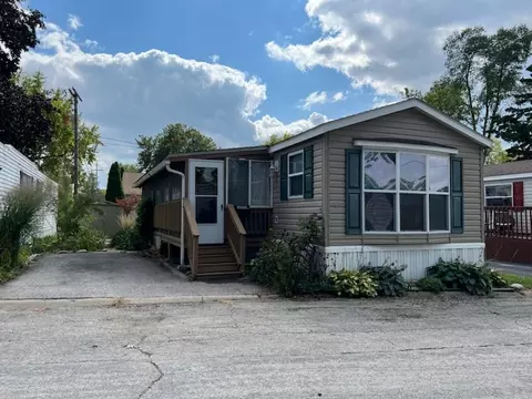6 Oak Terrace Ct, Batavia, IL 60510