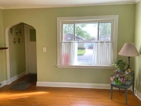 4542 Pulaski Ave, Lyons, IL 60534 photo 3