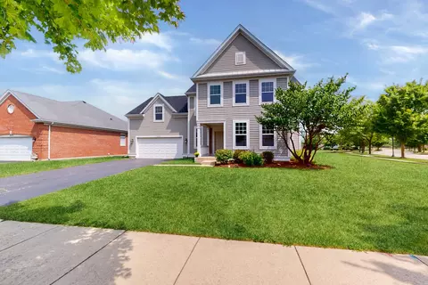 9688 Rainsford Dr, Huntley, IL 60142