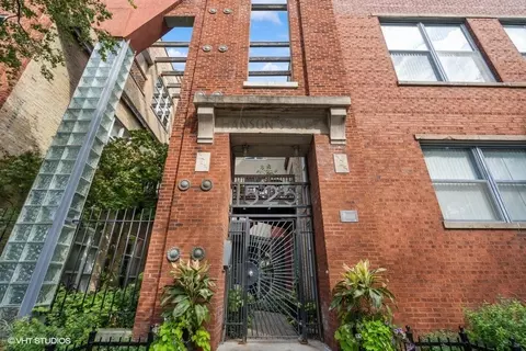 525 N Ada St #54, Chicago, IL 60642