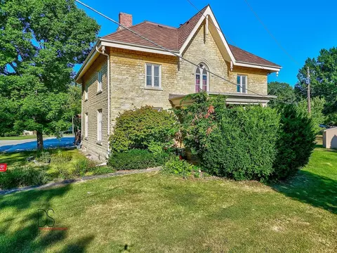 2101 Caton Rd, Ottawa, IL 61350 photo 2