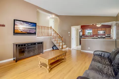 545 High Ridge Rd, Hillside, IL 60162 photo 3