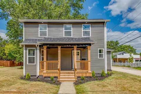 220 W Oak St, Coal City, IL 60416