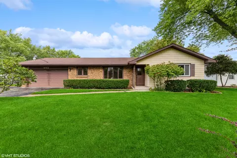 953 Herr Dr, New Lenox, IL 60451