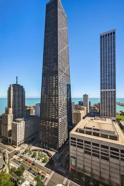 111 E Chestnut St #40F, Chicago, IL 60611 photo 19