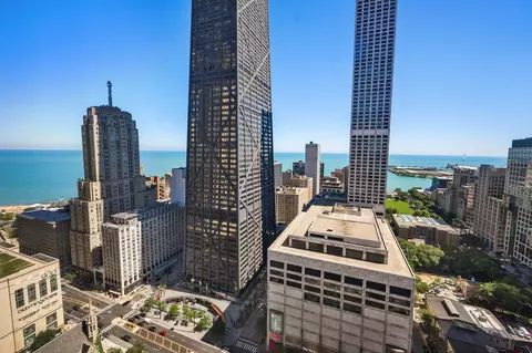 111 E Chestnut St #40F, Chicago, IL 60611 photo 18