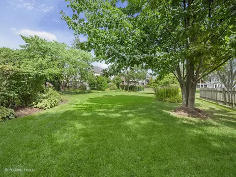 729 Buckingham Ct, Wheaton, IL 60189 photo 5