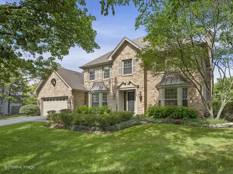 729 Buckingham Ct, Wheaton, IL 60189 photo 2