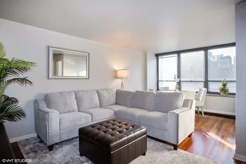 222 E Pearson St #1806, Chicago, IL 60611 photo 5