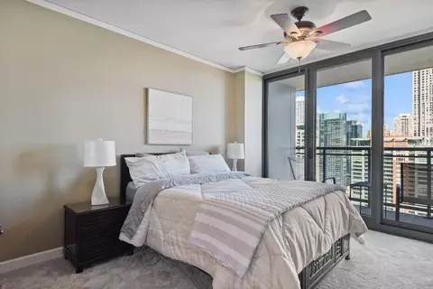 450 E Waterside Dr #2401, Chicago, IL 60601 photo 13