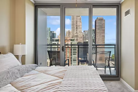 450 E Waterside Dr #2401, Chicago, IL 60601 photo 14
