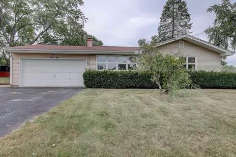 1115 Hilltop Blvd, Mchenry, IL 60050