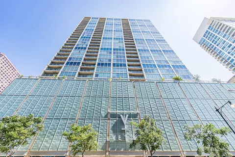 611 S Wells St #2408, Chicago, IL 60607
