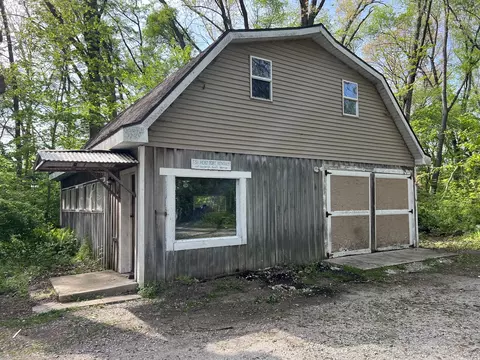 2758 E 3500s Rd, Kankakee, IL 60901 photo 2