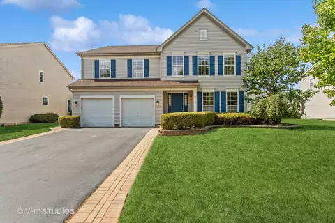 1213 Danhof Dr, Bolingbrook, IL 60490
