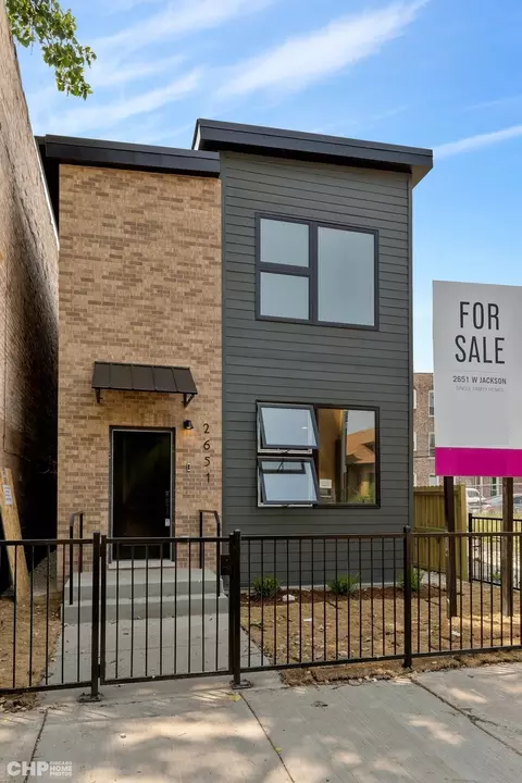 2631 W Jackson Blvd, Chicago, IL 60612