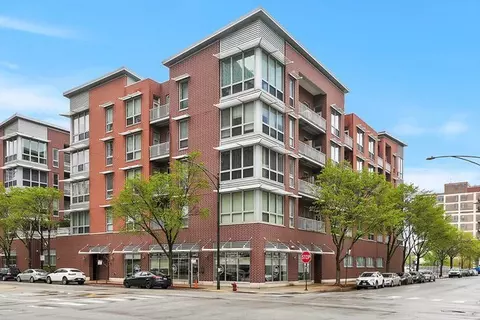 2035 S Indiana Ave #512, Chicago, IL 60616