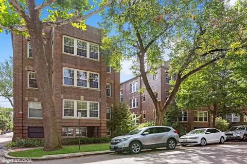 422 Hamilton St #2, Evanston, IL 60202