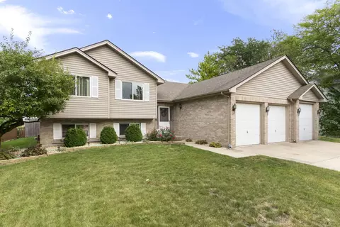 130 N Vincent Dr, Bolingbrook, IL 60490