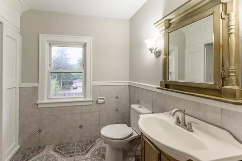 509 Jefferson Ave, Elgin, IL 60120 photo 10