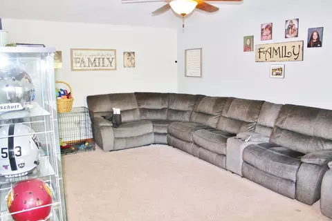 1610 Lisbon Rd, Morris, IL 60450 photo 8