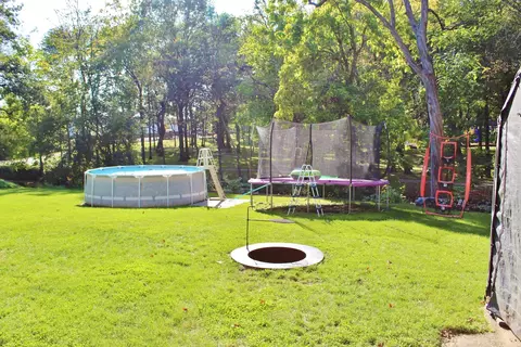 1610 Lisbon Rd, Morris, IL 60450 photo 3