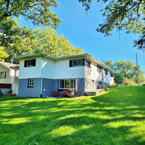 1610 Lisbon Rd, Morris, IL 60450 photo 2