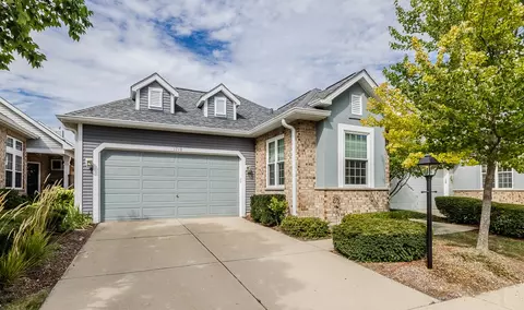 1710 Fairfax Ln, Oakbrook Terrace, IL 60181