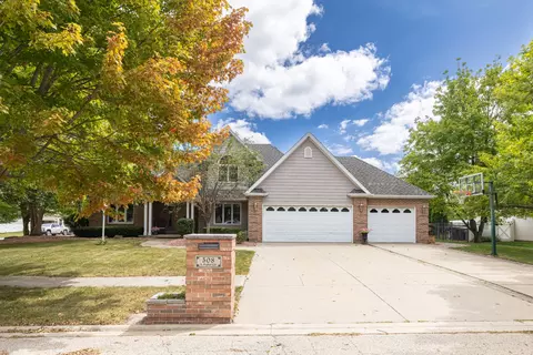 508 S Poplar Cir, Manteno, IL 60950