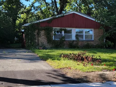 334 Oakwood St, Park Forest, IL 60466