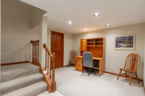 830 Harmon Blvd, Hoffman Estates, IL 60169 photo 29