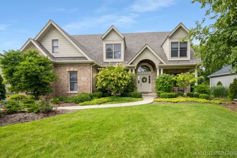 3423 Wild Prairie Ln, Geneva, IL 60134