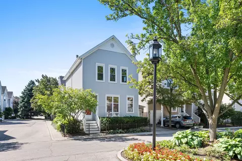 2851 N Wolcott Ave #C, Chicago, IL 60657