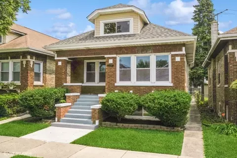 3615 Scoville Ave, Berwyn, IL 60402