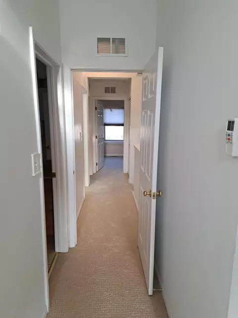 4900 S Champlain Ave, Chicago, IL 60615 photo 13