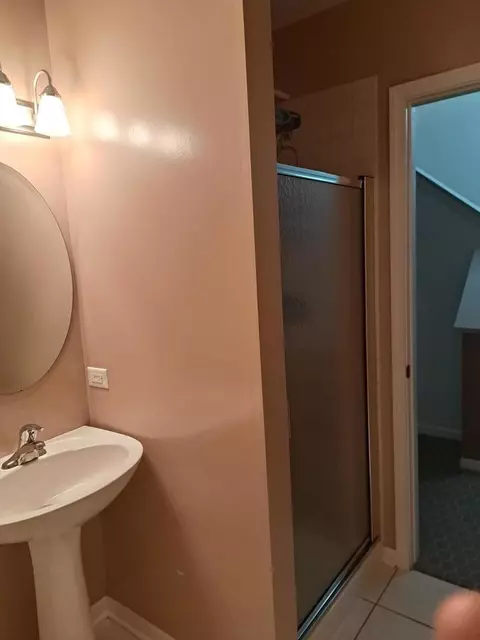 4900 S Champlain Ave, Chicago, IL 60615 photo 9