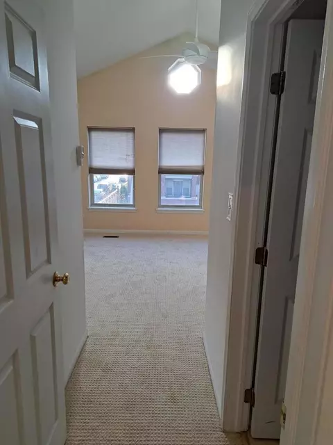 4900 S Champlain Ave, Chicago, IL 60615 photo 15