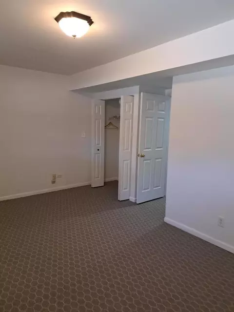 4900 S Champlain Ave, Chicago, IL 60615 photo 25