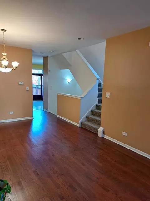 4900 S Champlain Ave, Chicago, IL 60615 photo 18
